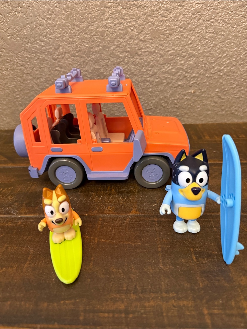 Bluey Jeep 4WD family caravan vehicle with accessories